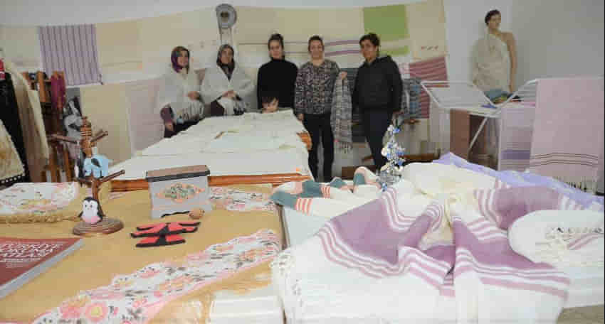 300 yıllık gelenekle ev ekonomisine katkıda bulunuyor