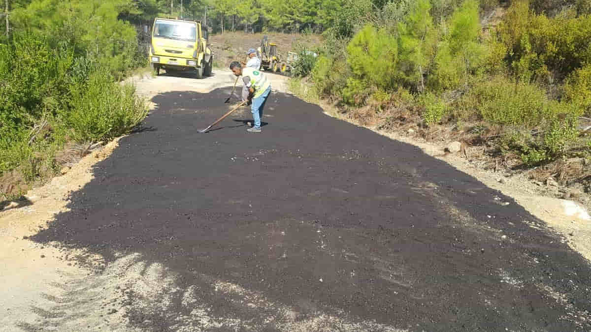 ALANYA KIRSALINDAKİ YOL BAKIMLARI SÜRÜYOR