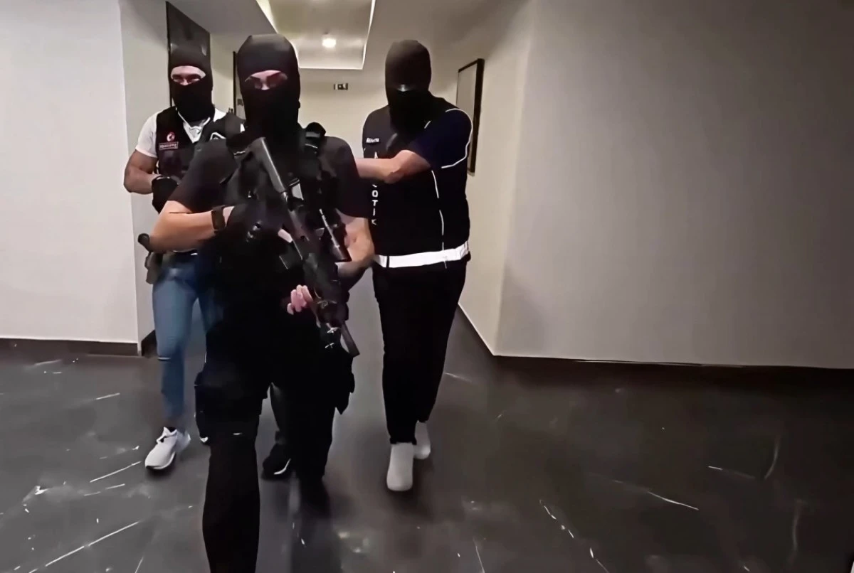 75 İlde Uyuşturucu Operasyonu: 985 Kilogram Uyuşturucu Ele Ge&ccedil;irildi