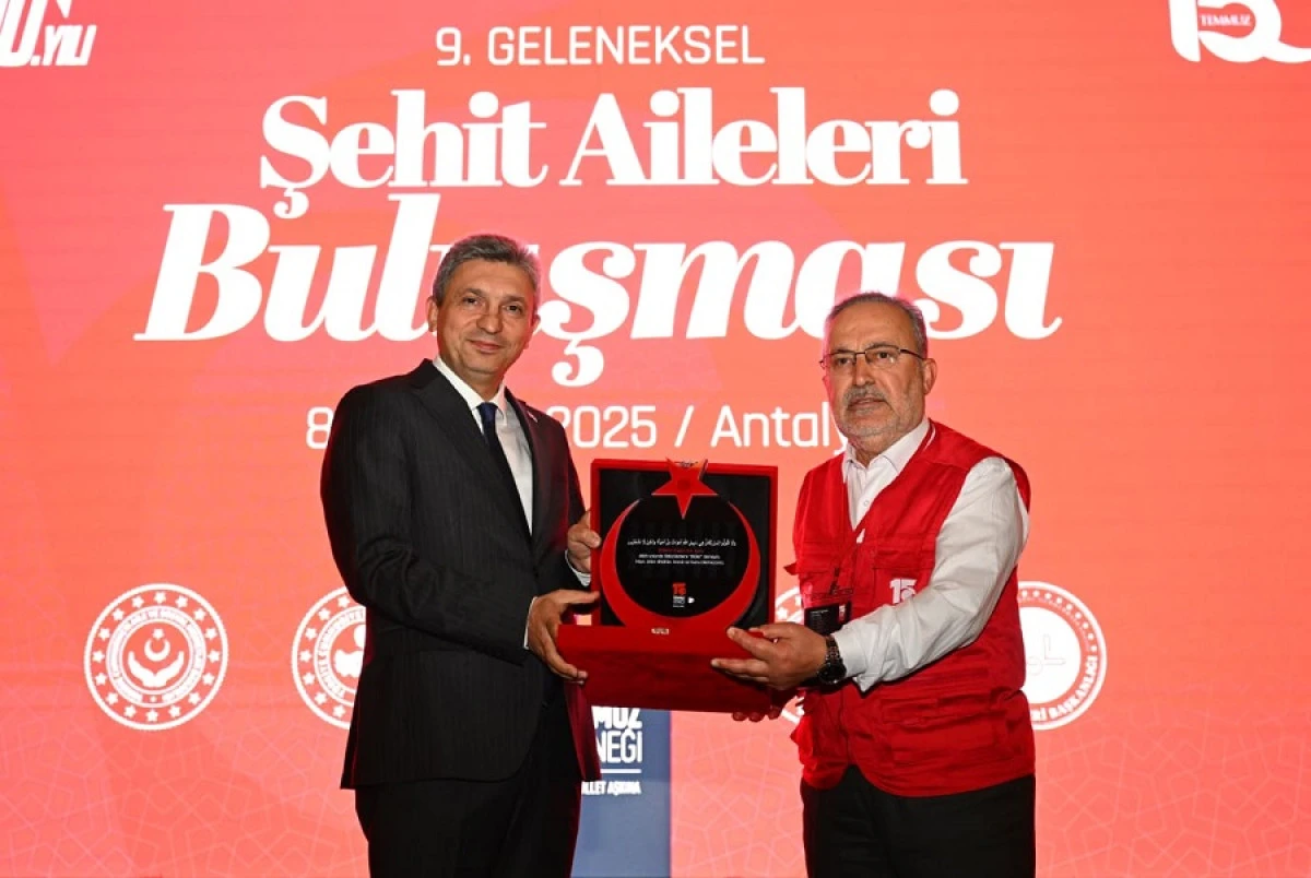 9. Geleneksel Şehit Aileleri Buluşması Kemer’de Gerçekleşti