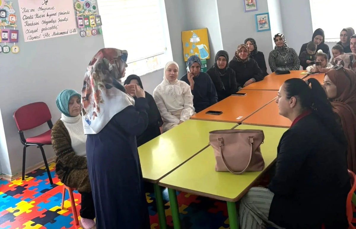 AİLEDE İLETİŞİMİN G&Uuml;C&Uuml; ANLATILDI