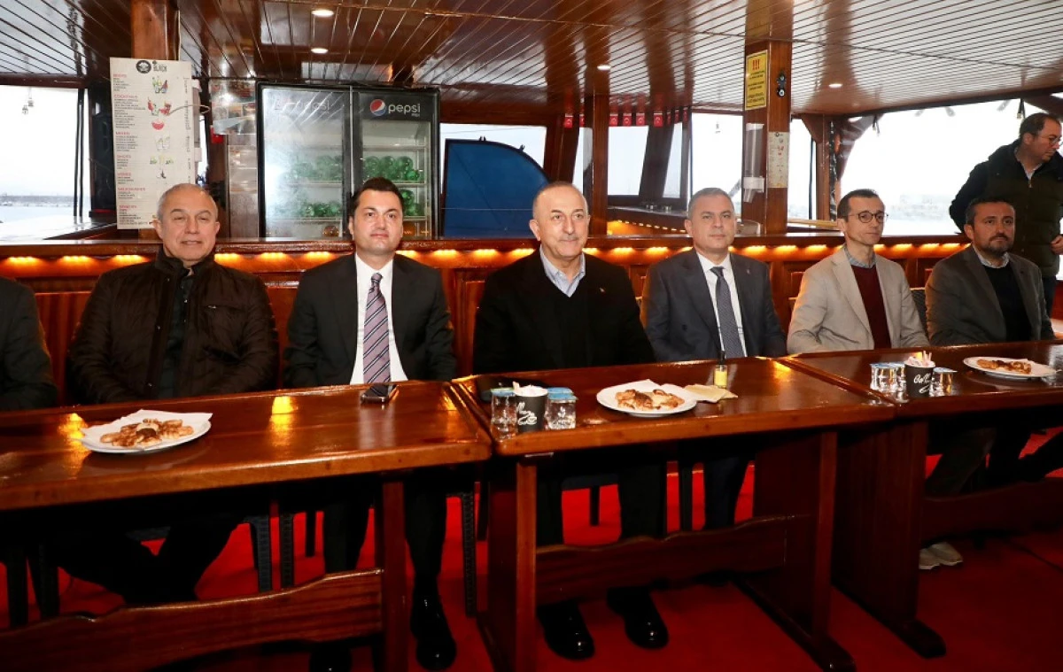 Alanya Balık&ccedil;ı Barınağı İ&ccedil;in İstişare Toplantısı Yapıldı