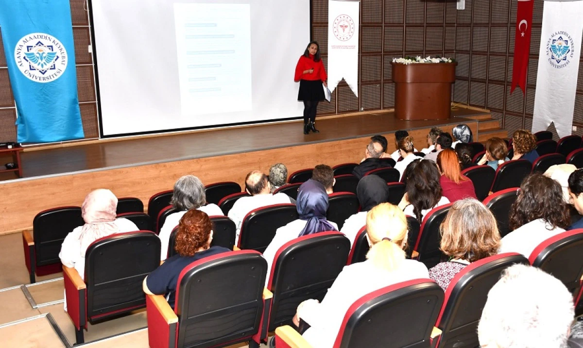 ALANYA EĞİTİM VE ARAŞTIRMA HASTANESİ&rsquo;NDE HUKUKİ FARKINDALIK EĞİTİMİ