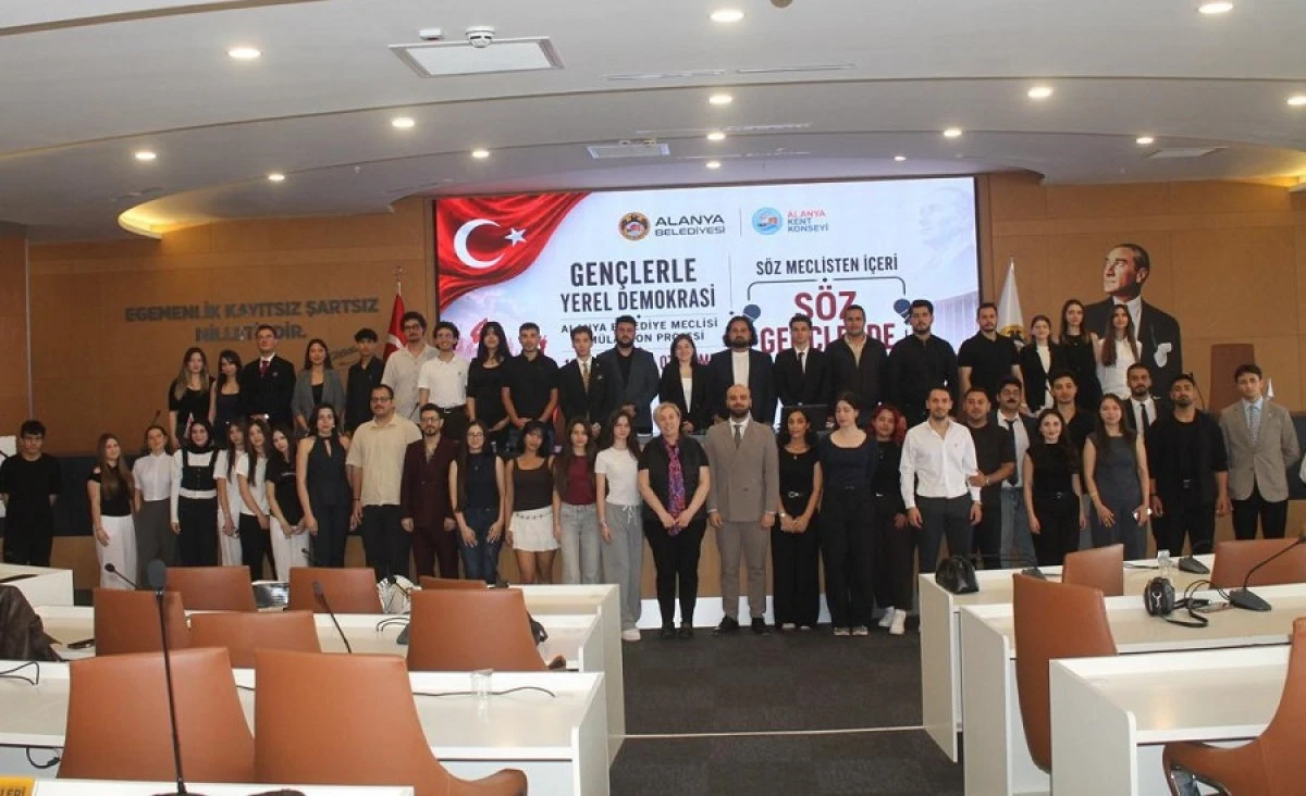Alanya Gen&ccedil;lik Manifestosu: Gen&ccedil;lerden G&uuml;&ccedil;l&uuml; Mesaj