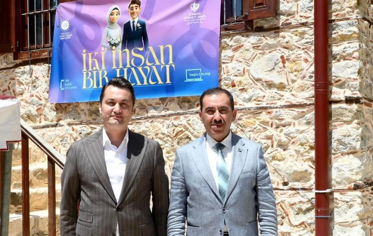 Alanya Kaymakamı &ldquo;İki İnsan Bir Hayat Hayır &Ccedil;arşısı&rdquo; Etkinliğine Katıldı