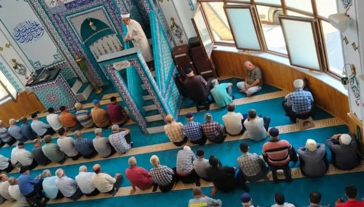 Alanya M&uuml;ft&uuml;s&uuml; Mehmet Seven &Ccedil;ayarası Mahallesi&rsquo;nde Camileri Ziyaret Etti