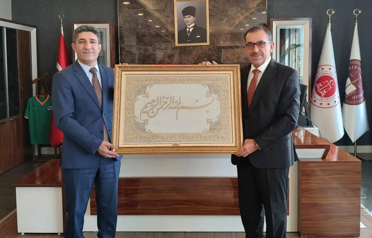 Alanya M&uuml;ft&uuml;s&uuml; Mehmet Seven&rsquo;den Başkan  &Ccedil;imen&rsquo;e Ziyaret