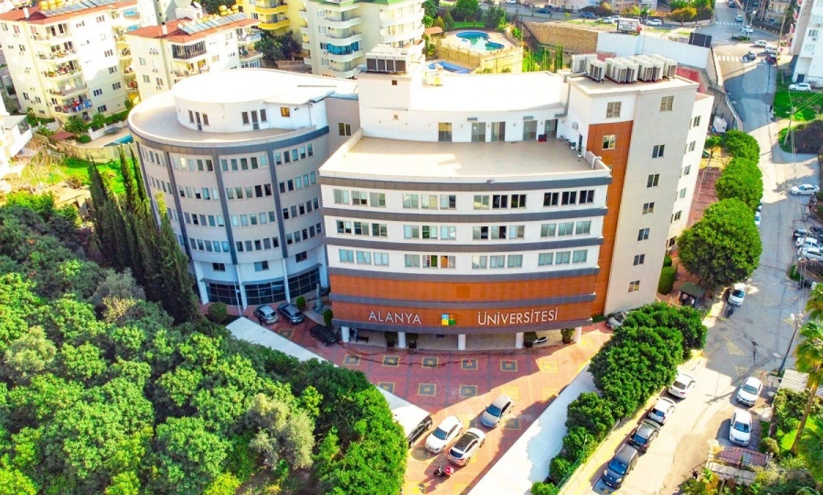 Alanya &Uuml;niversitesi&rsquo;nde Yeni &Ouml;ğrencilere Oryantasyon Programı Ger&ccedil;ekleştirildi