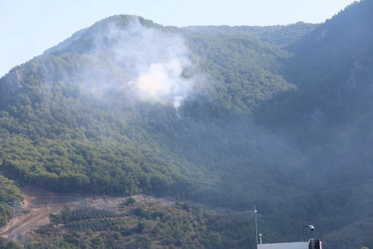 Alanya Yaylalı Mevkii’nde Orman Yangını: Ekipler Müdahale Ediyor