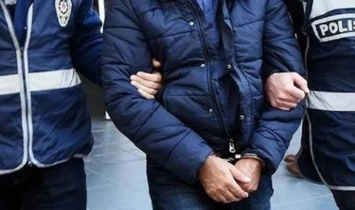 Alanya&rsquo;da 10 Yıldır Aranan Firari Yakalandı