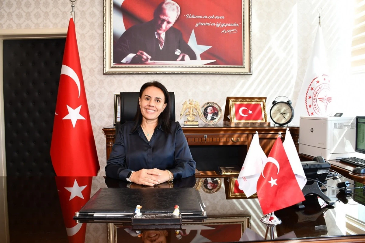 Alanya&rsquo;da Bayramda Sağlık Seferberliği: 3 Bin 768 Kişiye M&uuml;dahale Edildi