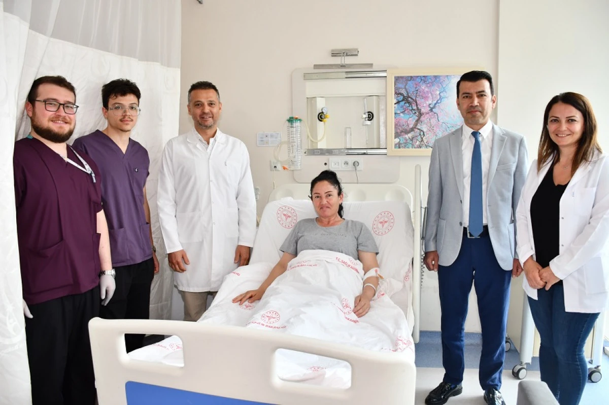 Alanya’da Bir İlk: İdrar Kaçırma Şikâyeti Kapalı Yöntemle Tedavi Edildi