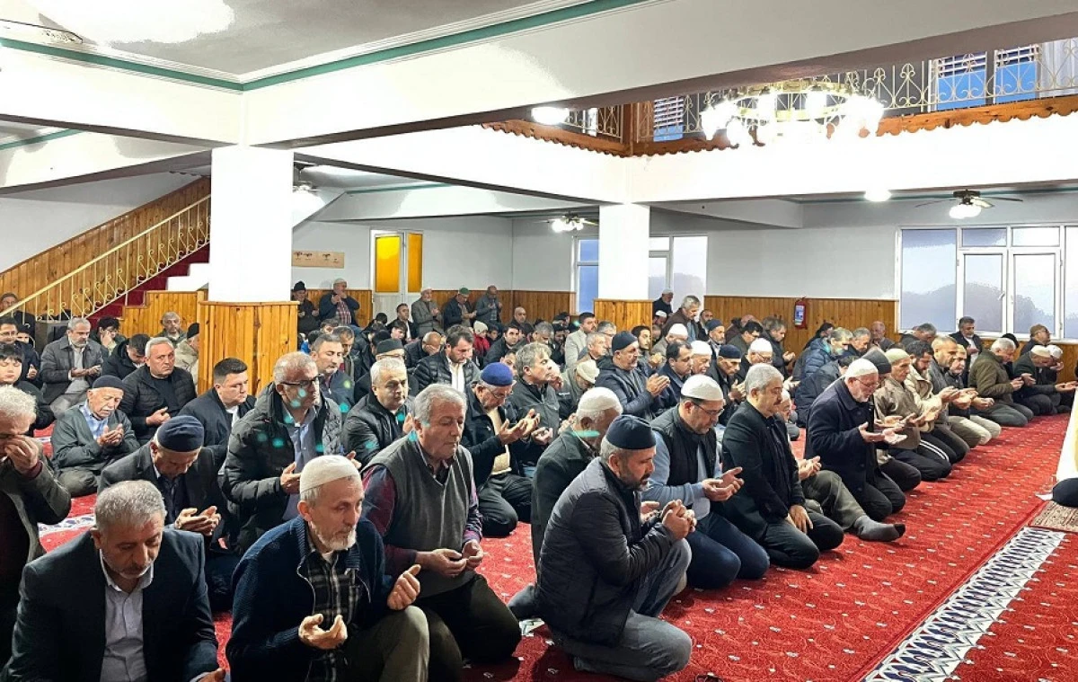 Alanya’da Cuma Sabah Namazı Buluşması Yoğun Katılımla Gerçekleşti
