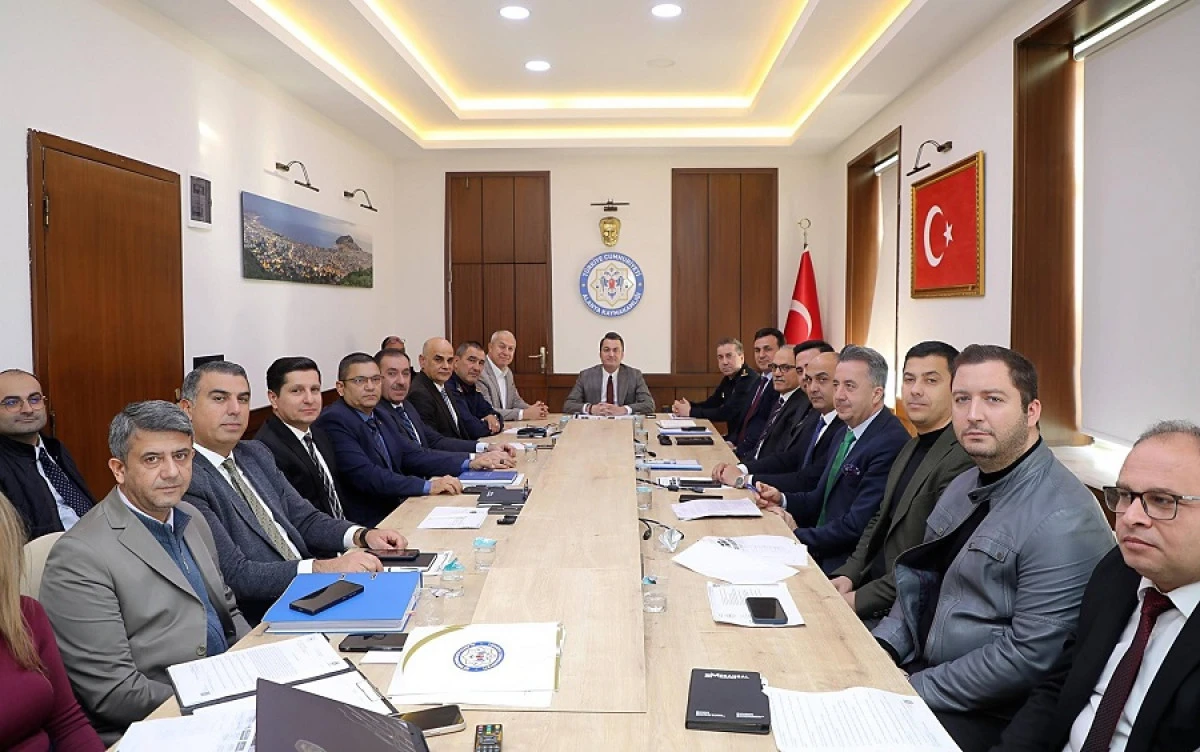 Alanya&rsquo;da İl&ccedil;e Afet M&uuml;dahale Planı Hazırlık Toplantısı Yapıldı