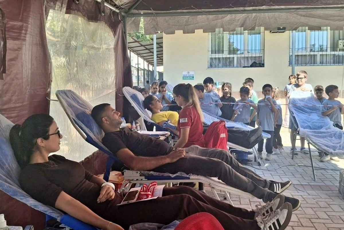 Alanya&rsquo;da Kan Bağışı Kampanyasında 93 &Uuml;nite Kan Toplandı