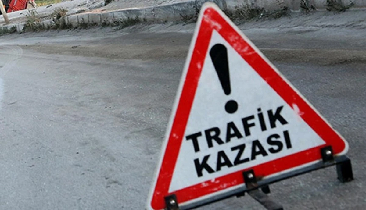 Alanya&rsquo;da Motosiklet Kazası: S&uuml;r&uuml;c&uuml; Yaralandı