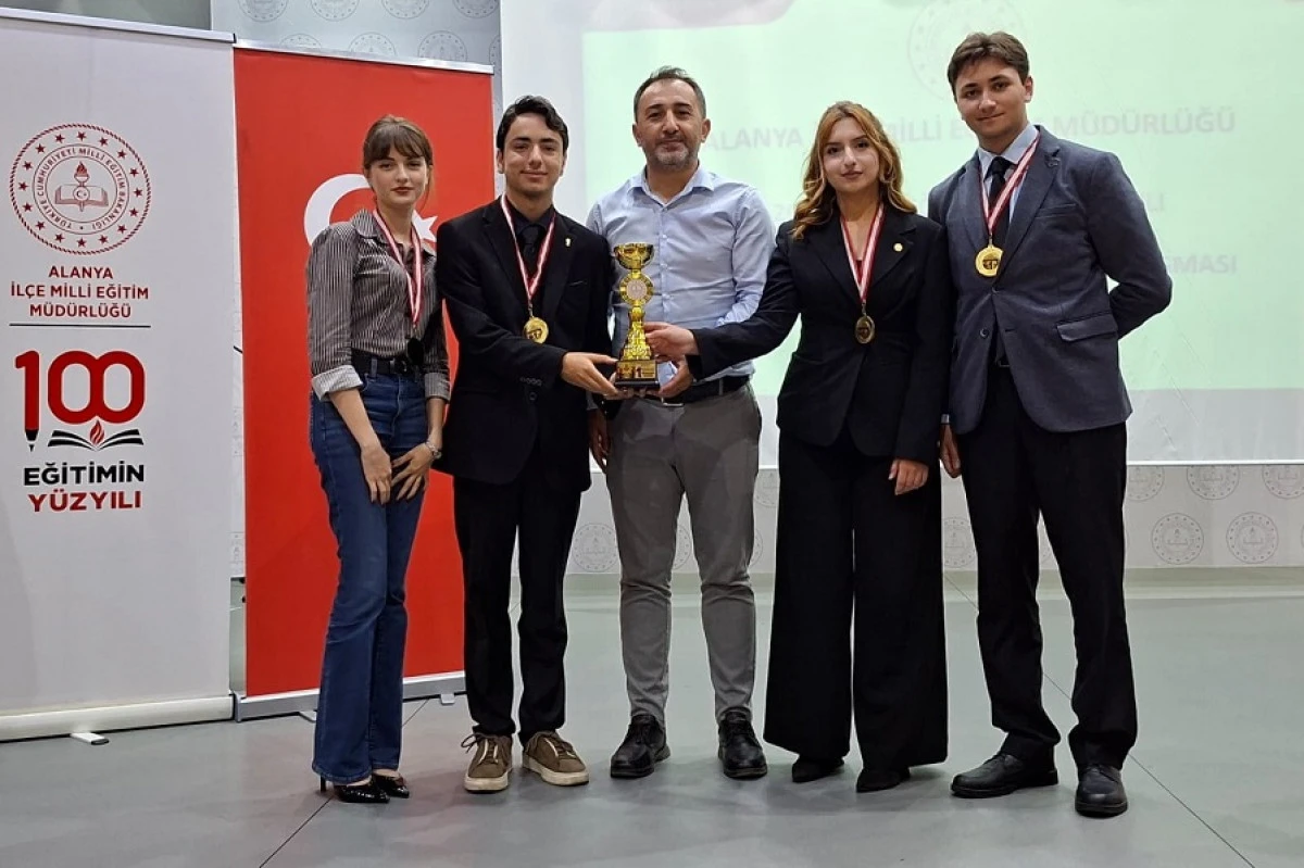 Alanya&rsquo;da M&uuml;nazara Yarışmalarında &Ouml;d&uuml;ller Sahiplerini Buldu