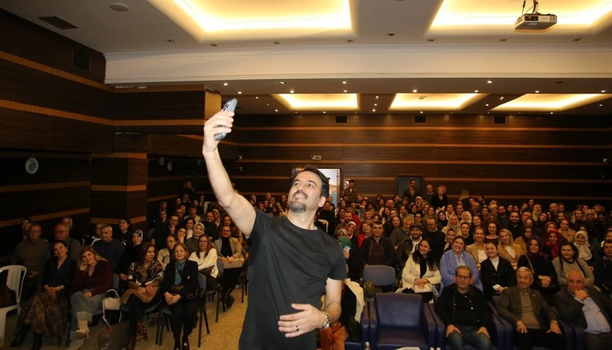 Alanya&rsquo;da Mutlu Eşler Mutlu Aile S&ouml;yleşisine Yoğun İlgi