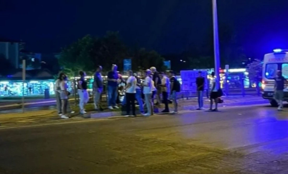 Alanya&rsquo;da Turiste Otomobil &Ccedil;arptı: Hayatını Kaybetti