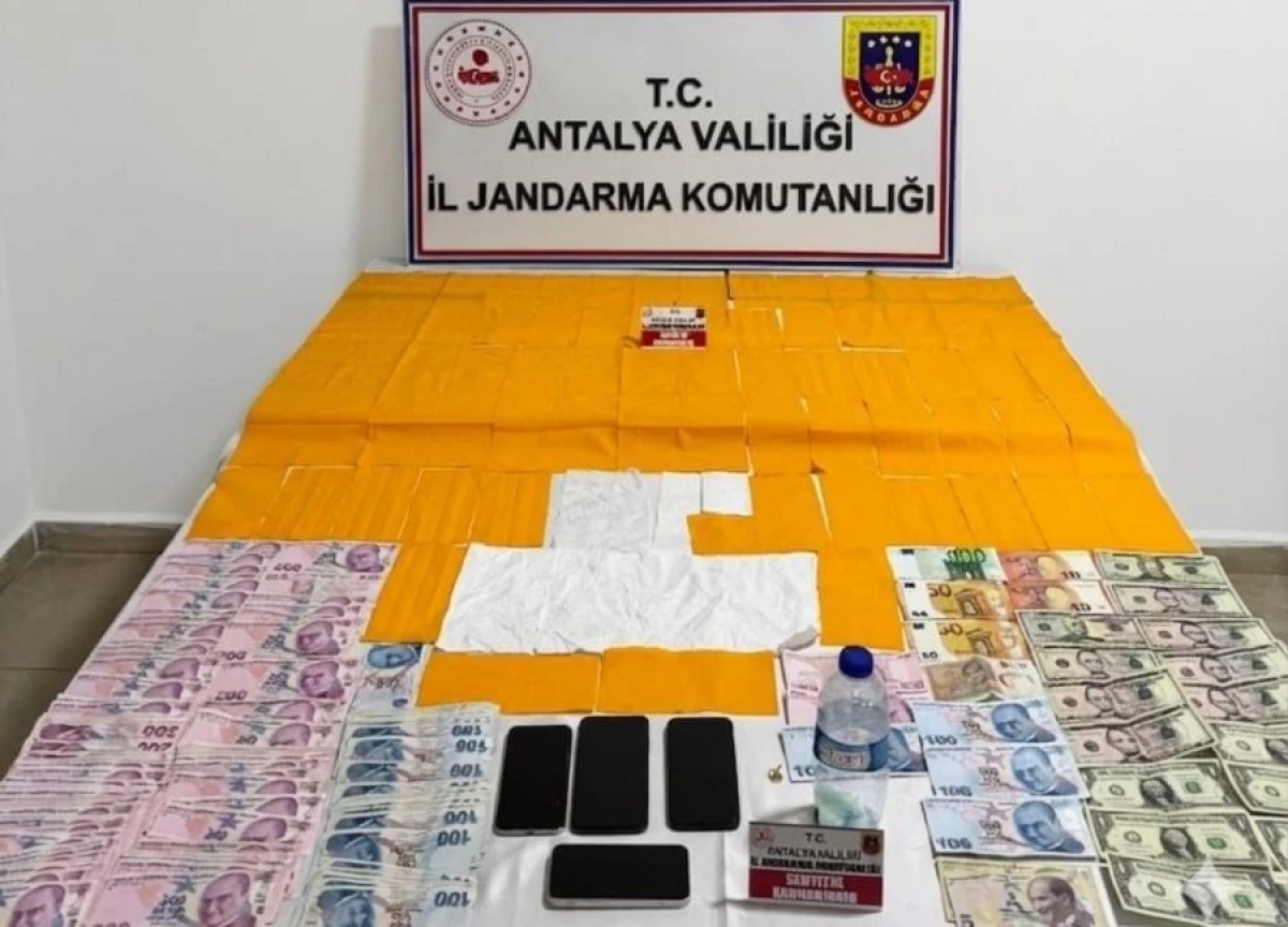 Alanya'da Uyuşturucu Operasyonu