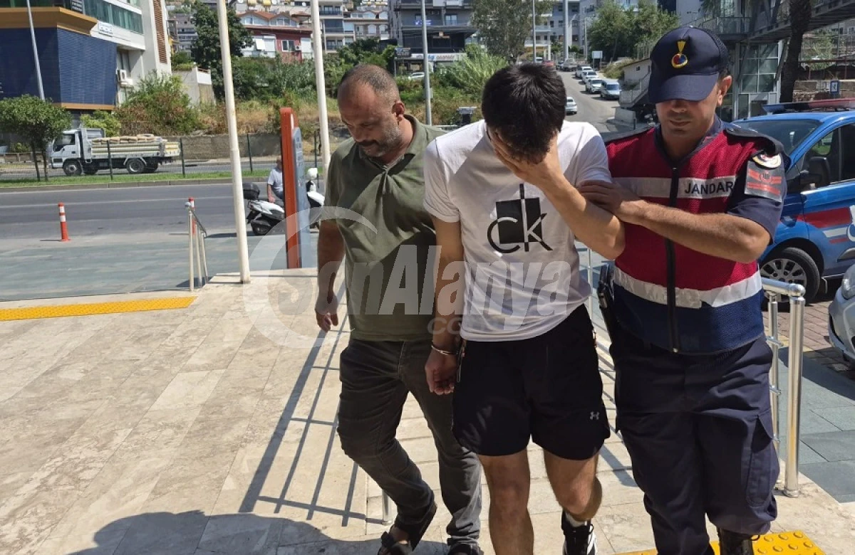 Alanya&rsquo;da uyuşturucu operasyonu: 2 tutuklama