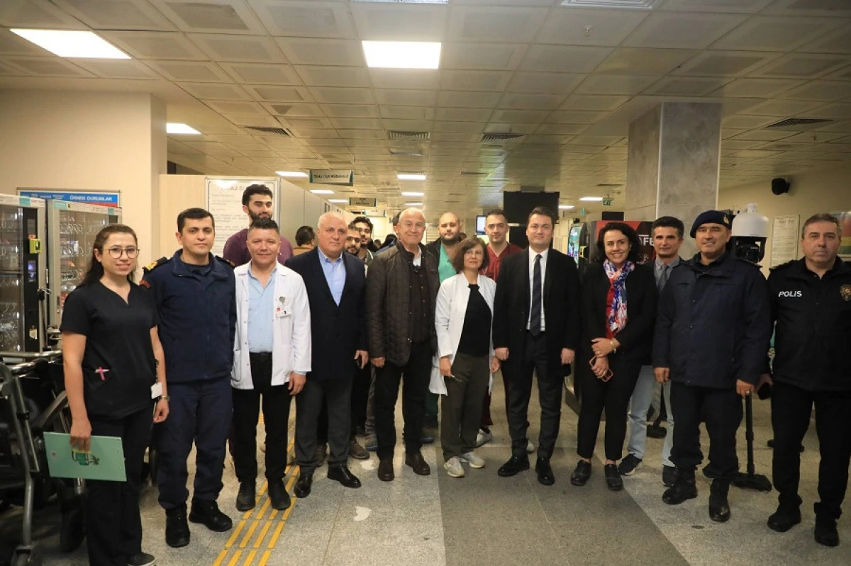 Alanya&rsquo;da Yeni Yıl N&ouml;beti: Kaymakam &Ouml;zt&uuml;rk&rsquo;ten Gece Boyu Ziyaretler