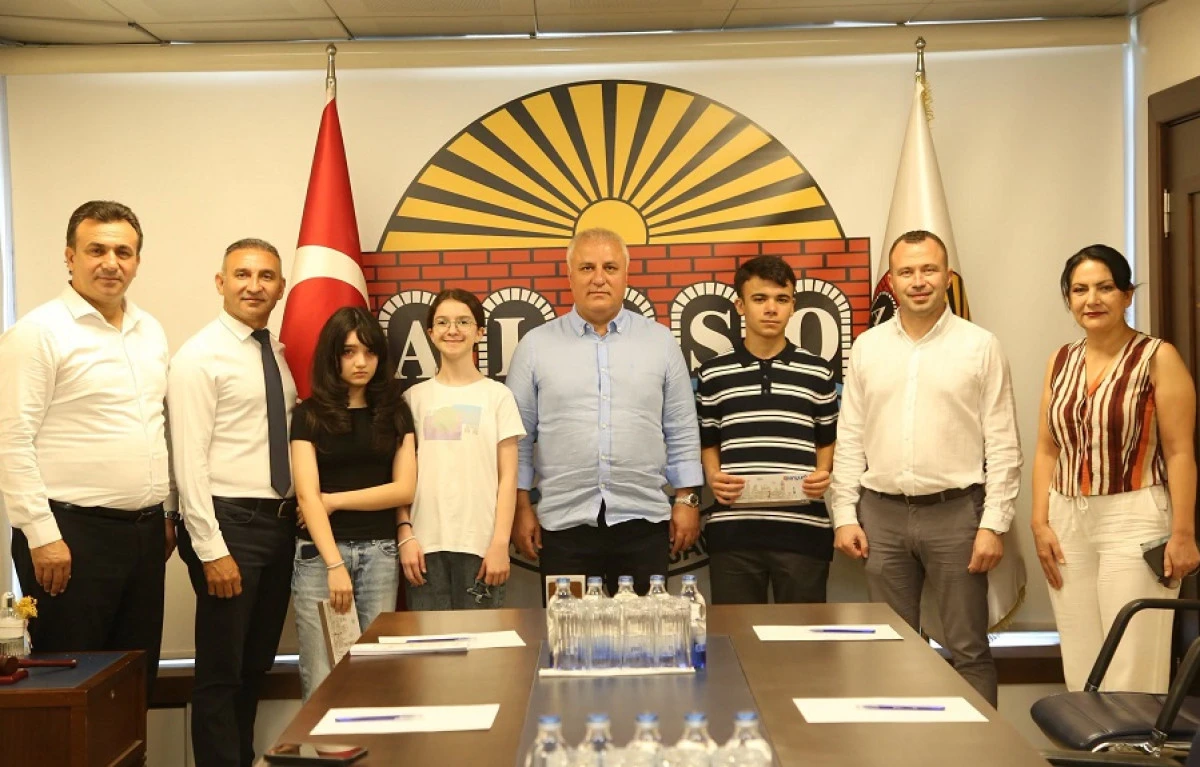 Alanya&rsquo;nın Gururu &Ouml;ğrenciler ATSO&rsquo;da Ve İl&ccedil;e Milli Eğitim&rsquo;de &Ouml;d&uuml;llendirildi