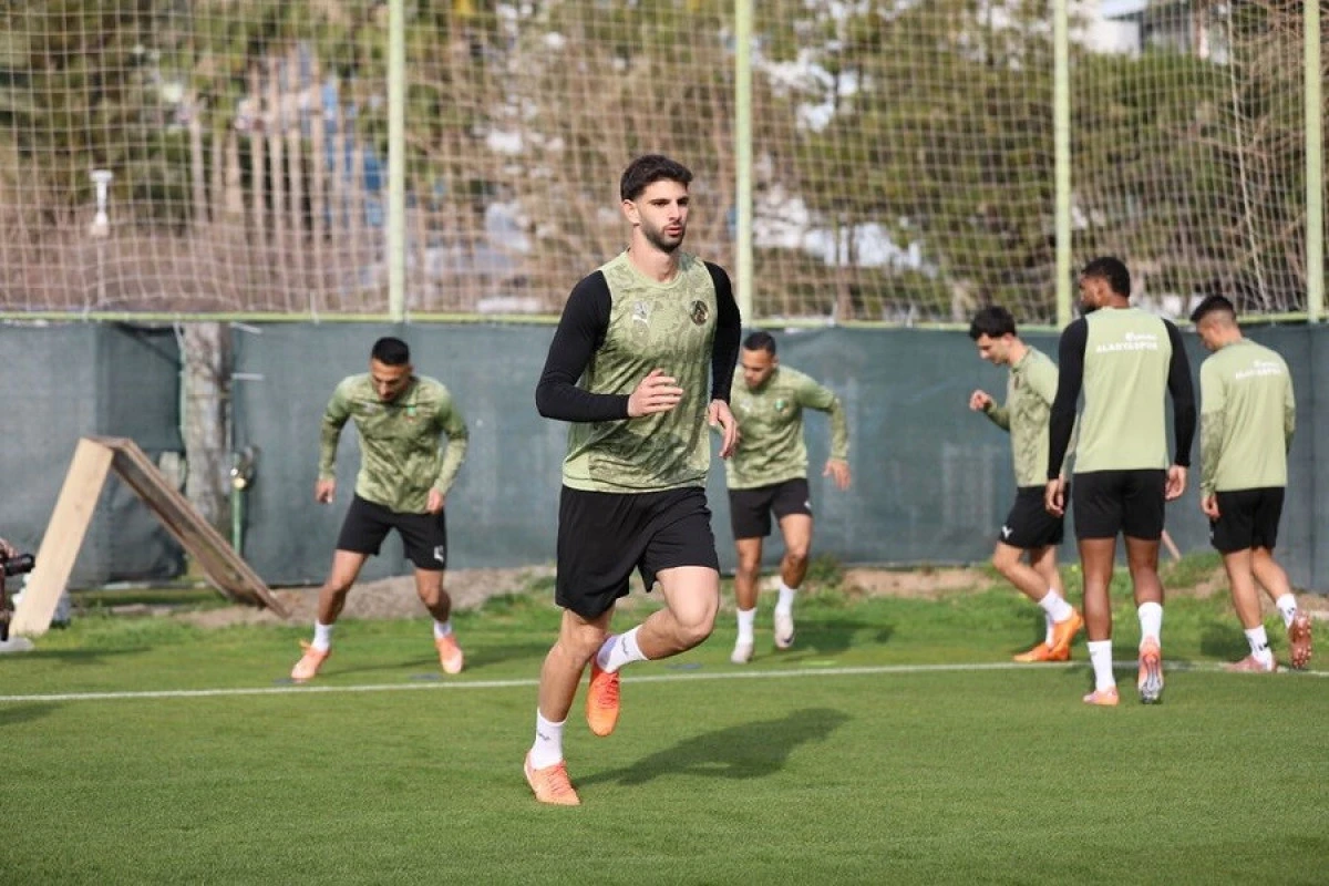 ALANYASPOR KOCAELİSPOR MA&Ccedil;INA HAZIR