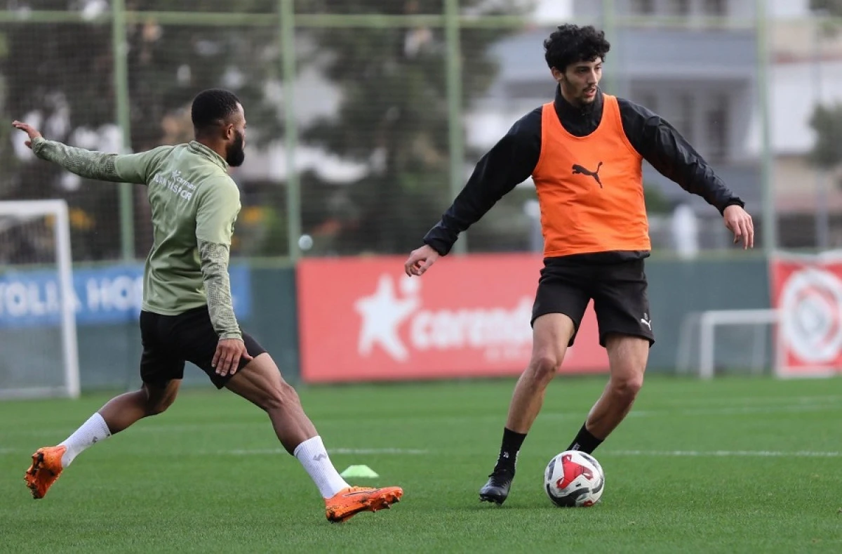 Alanyaspor Konyaspor Mesaisine Başladı