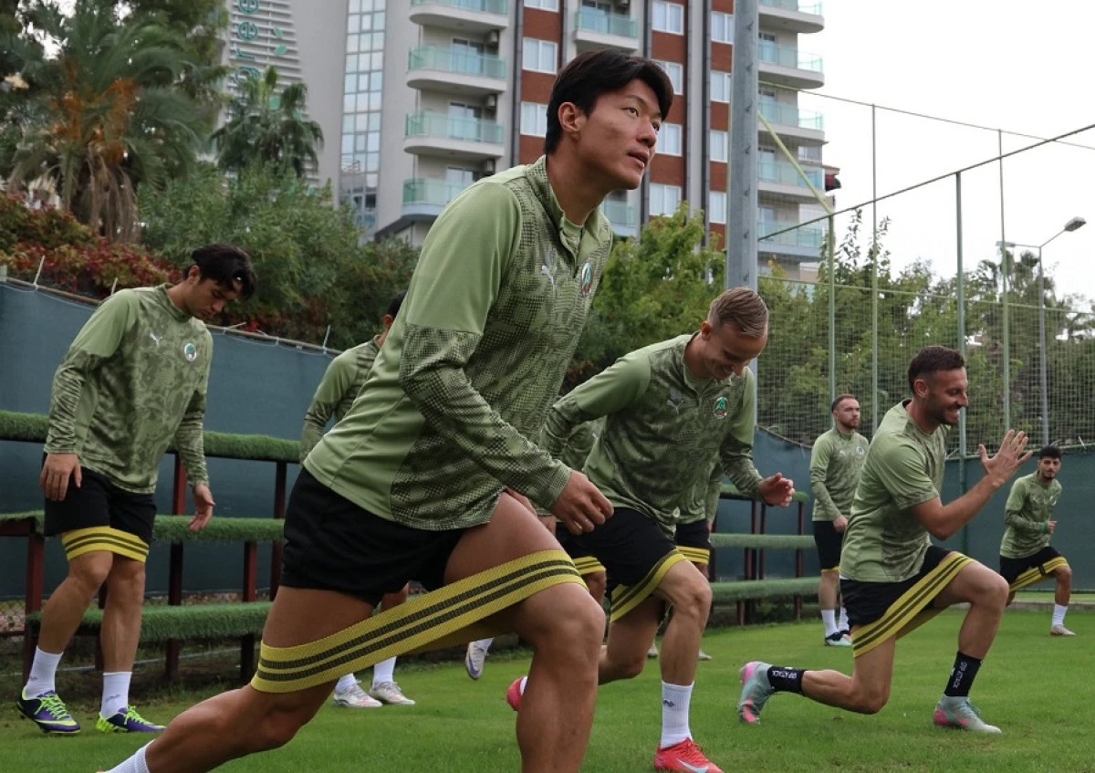 Alanyaspor’da Trabzonspor Maçı Hazırlıkları Sürüyor