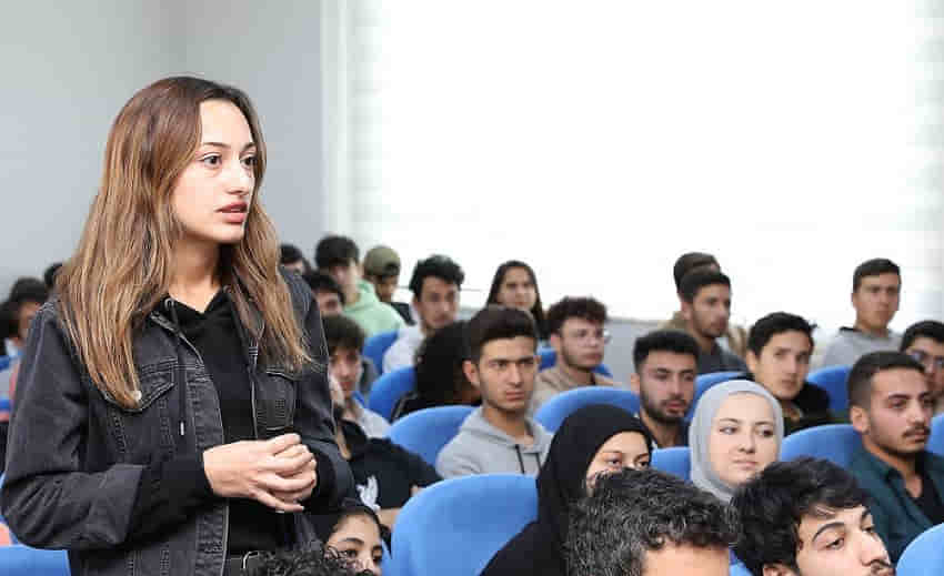 Alkü’de Rektör-Öğrenci Buluşmaları Devam Ediyor