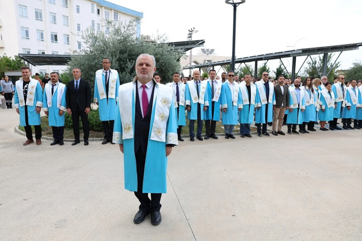 ALKÜ’de Atatürk Saygı ve Minnetle Anıldı