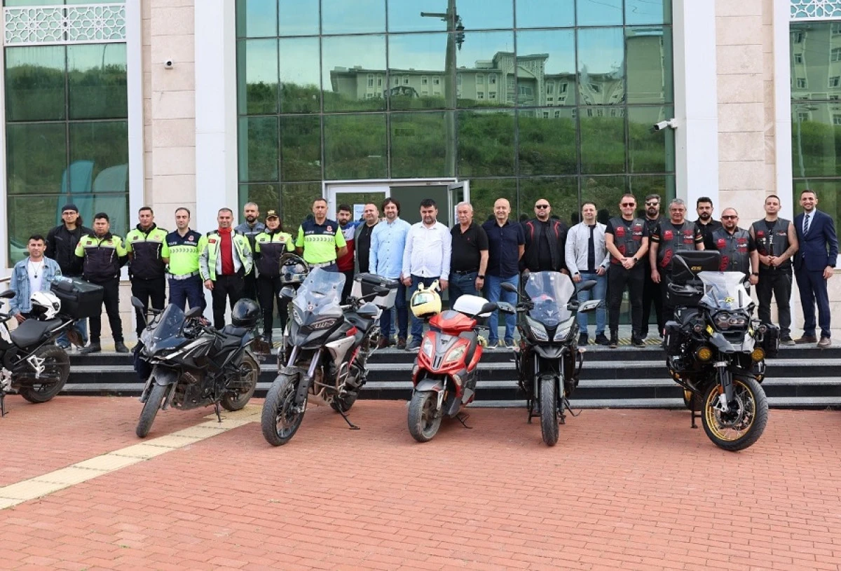 ALK&Uuml;&rsquo;DE G&Uuml;VENLİ S&Uuml;R&Uuml;Ş VURGUSU: BİLİN&Ccedil;Lİ S&Uuml;R&Uuml;C&Uuml; G&Uuml;VENLİ GELECEK