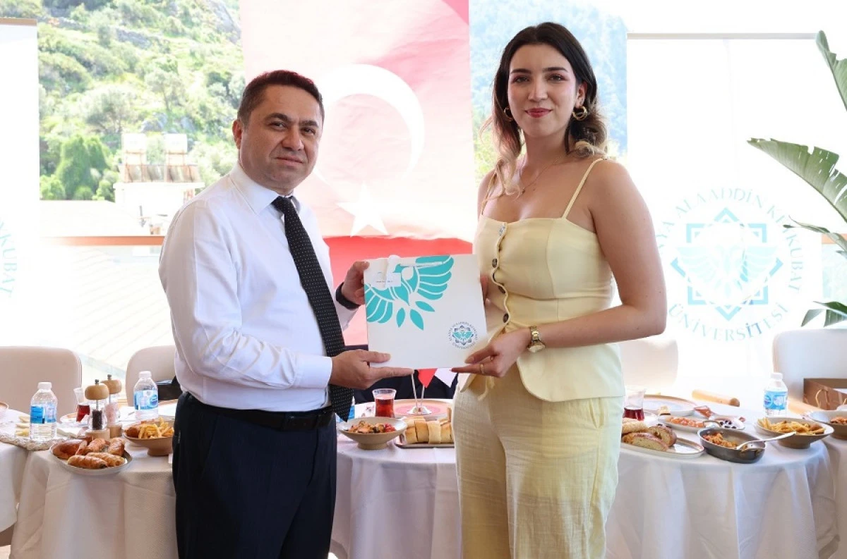 ALK&Uuml;&rsquo;de &Ouml;ğrenci Topluluklarıyla G&uuml;&ccedil;l&uuml; Buluşma