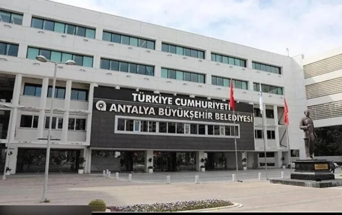 Antalya B&uuml;y&uuml;kşehir Belediyesi&rsquo;nde Yolsuzluk Soruşturması: 22 İsim G&ouml;zaltı Listesinde