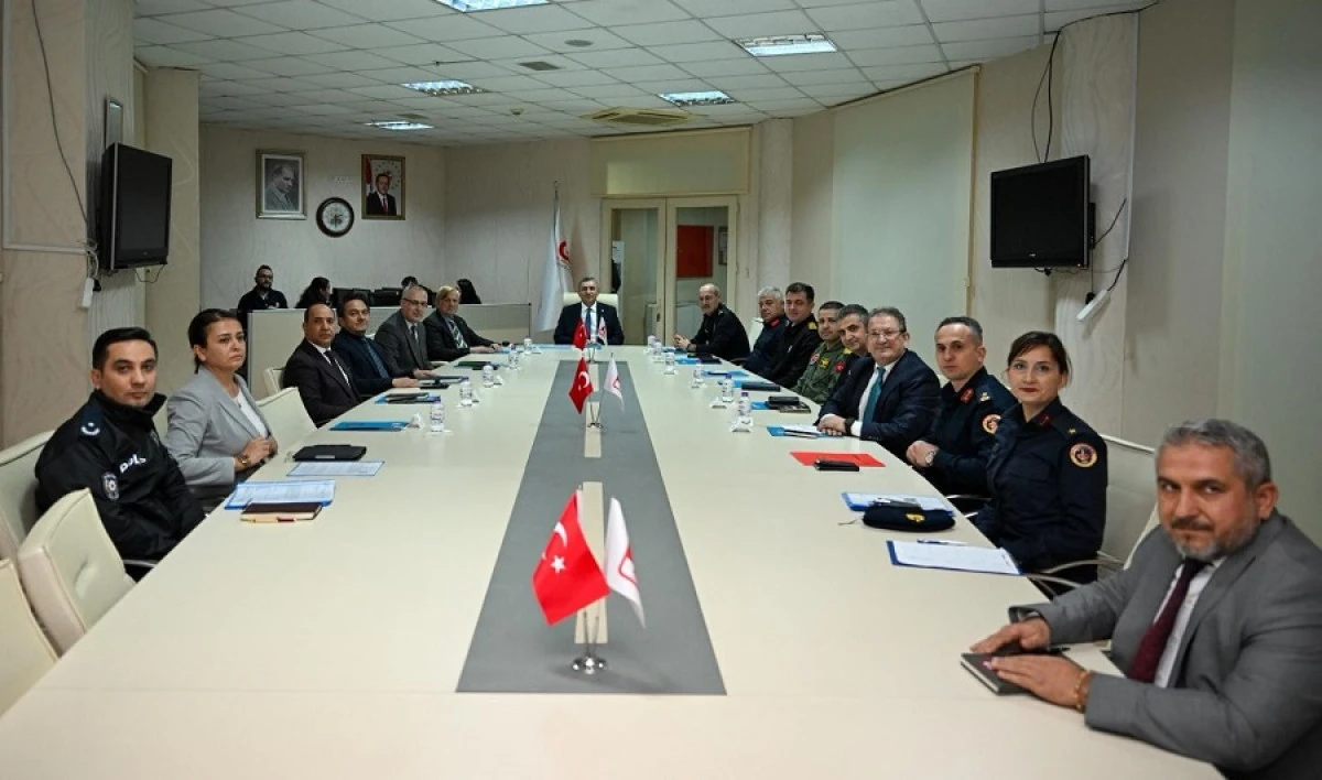 Antalya&rsquo;da 112 Acil &Ccedil;ağrı Toplantısı: Asılsız İhbarlara Ceza Artıyor