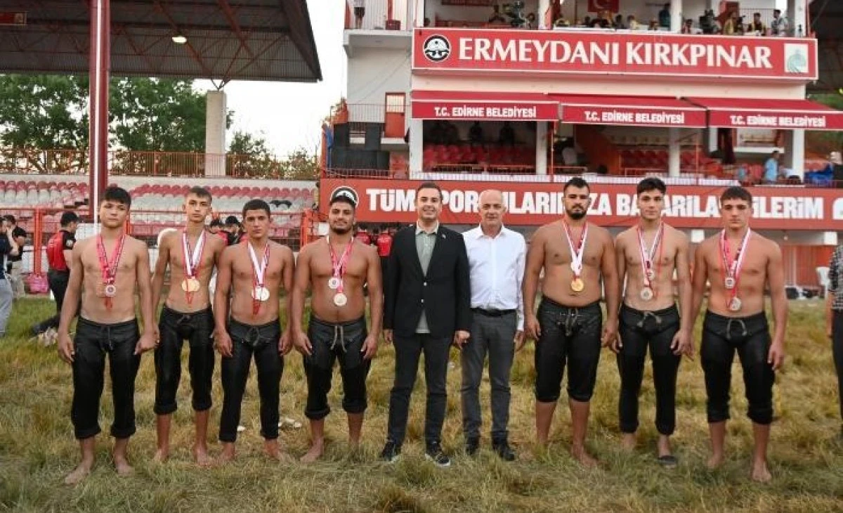 Antalya'da er meydanı hi&ccedil; boş kalmıyor