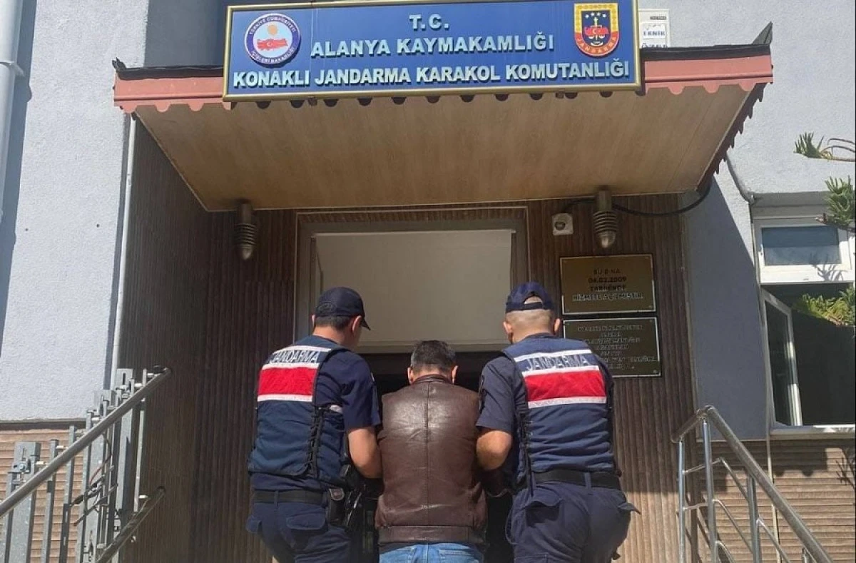 Antalya'da Jandarma Dedektiflerinden Büyük Operasyon