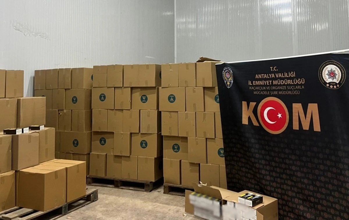 Antalya&rsquo;da Ka&ccedil;ak&ccedil;ılık ve Su&ccedil; &Ouml;rg&uuml;tlerine B&uuml;y&uuml;k Darbe