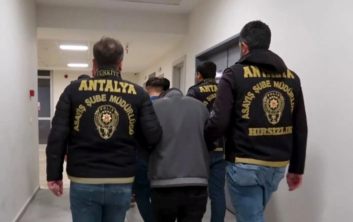 Antalya'da Klima Hırsızları Yakalandı: 3 Kişi Cezaevinde