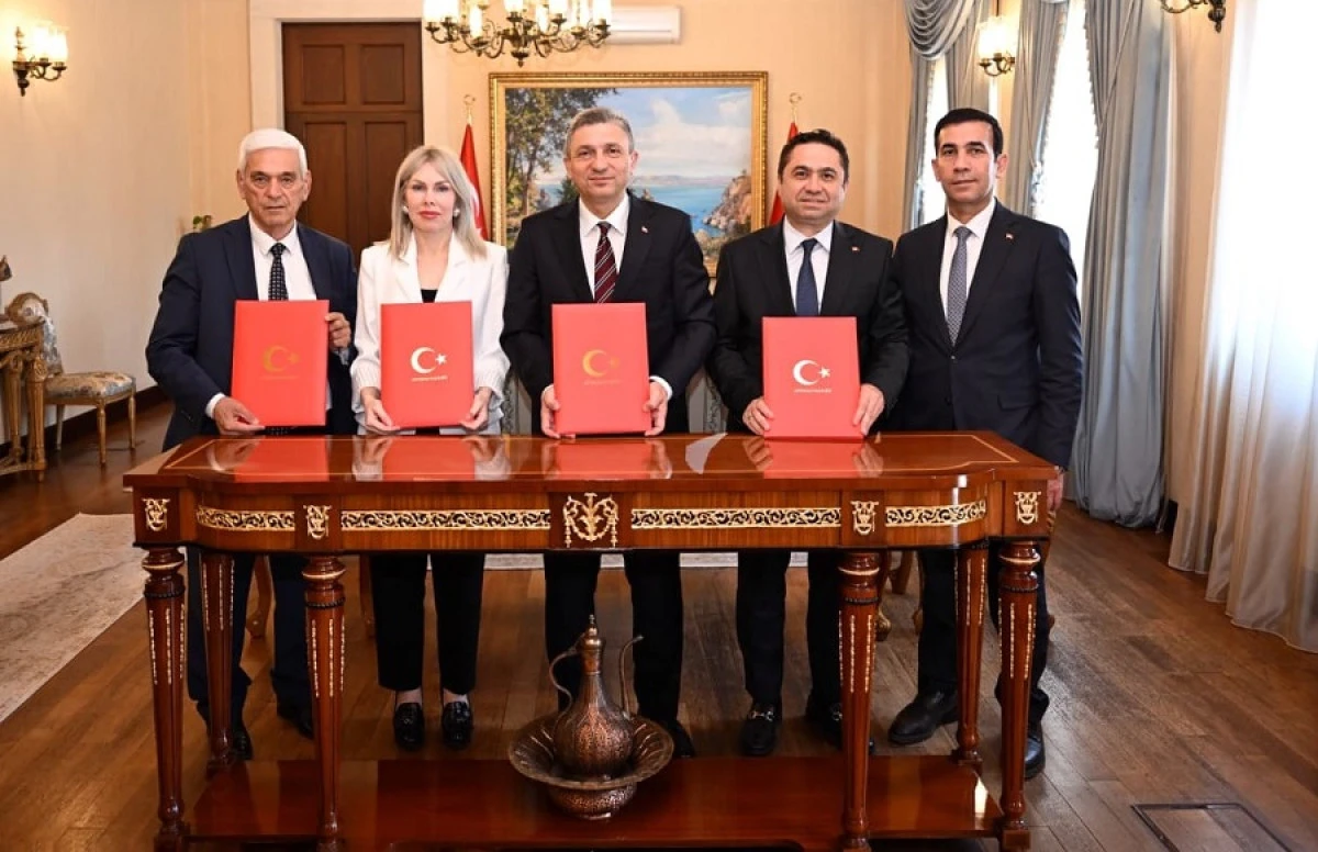 Antalya&rsquo;da Muhtarlara Akademik Eğitim İ&ccedil;in İş Birliği