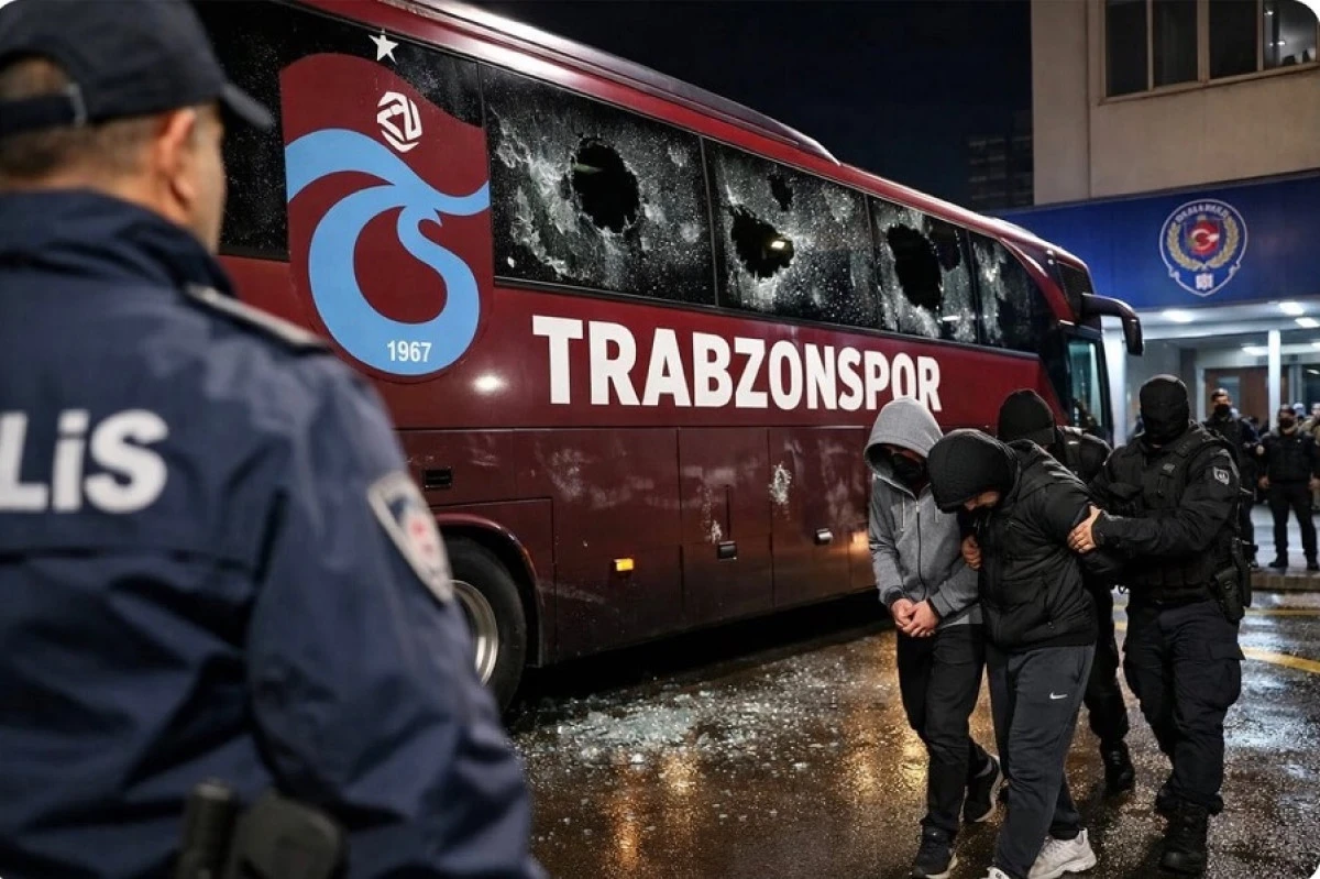 Antalya&rsquo;da Trabzonspor Otob&uuml;s&uuml;ne Zarar Veren 2 &Ccedil;ocuk Yakalandı