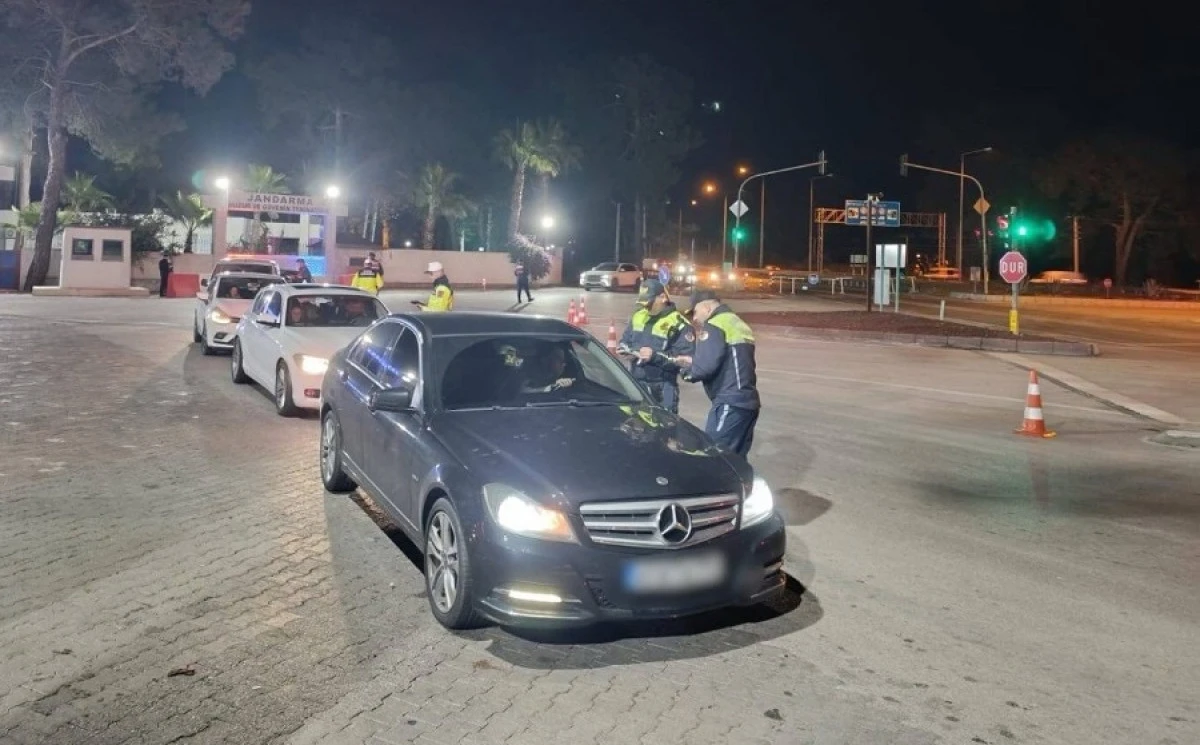 Antalya&rsquo;da Yoğunlaştırılmış Trafik Denetimleri: 38 Bin Ara&ccedil; Kontrol Edildi
