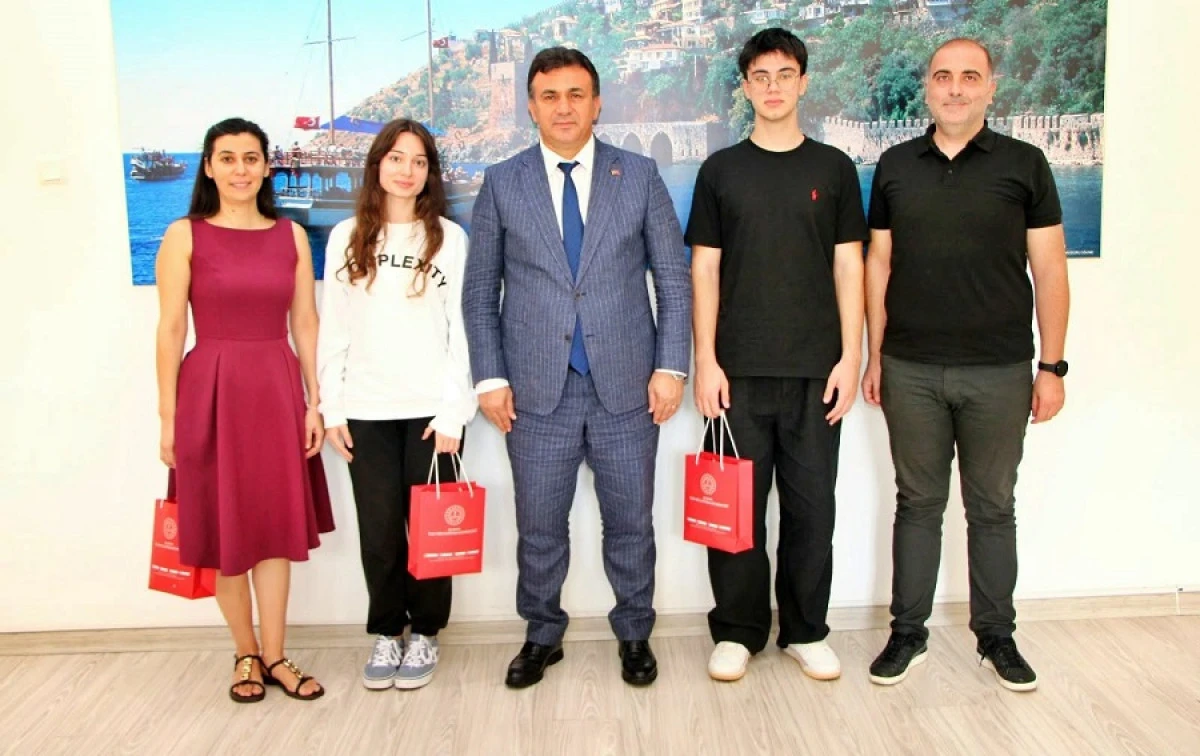 Asimptot Takımı TEKNOFEST 2026 T&uuml;rkiye Finallerinde Alanya&rsquo;yı Temsil Edecek