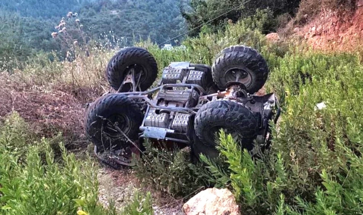 Atv U&ccedil;uruma Yuvarlandı: Azerbaycanlı S&uuml;r&uuml;c&uuml; Yaralandı