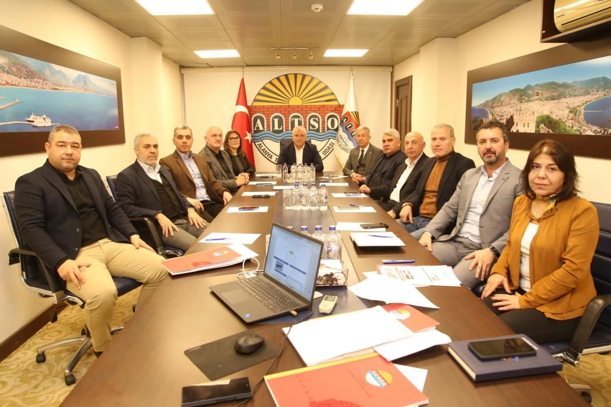 Azerbaycan İle Yatırım Fırsatları Alanya&rsquo;da Masaya Yatırıldı