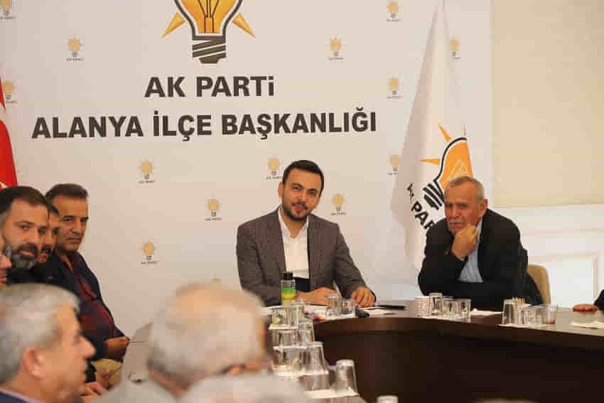 Başkan Toklu Mahalle Başkanları ile Bir Araya Geldi