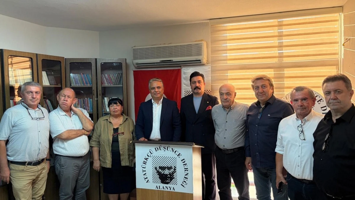 CHP Alanya&rsquo;da &Uuml;mit Uysal Buluşması