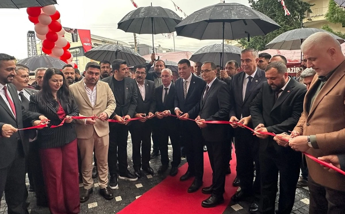 CHP Gazipaşa&rsquo;da yeni il&ccedil;e binası a&ccedil;ıldı