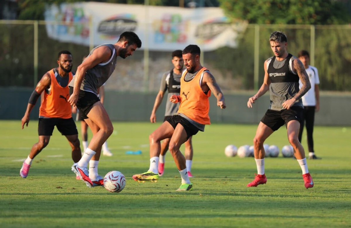 Corendon Alanyaspor, Ey&uuml;pspor Ma&ccedil;ı Hazırlıklarına Başladı